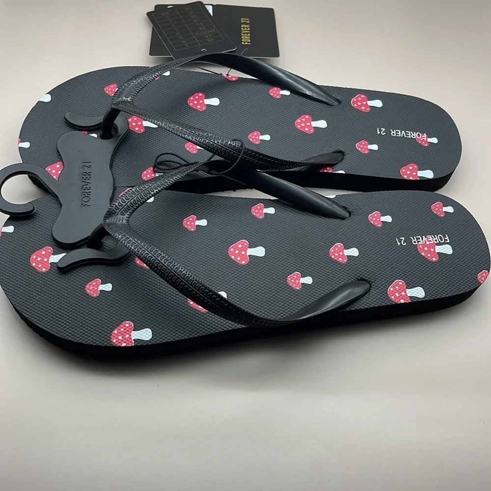 Amanita Mushroom Flip-Flops, Black/Red, Size L, NWT (For Bundles Only) - Picture 7 of 7